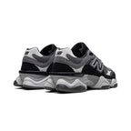 9060 "Black / Castlerock"